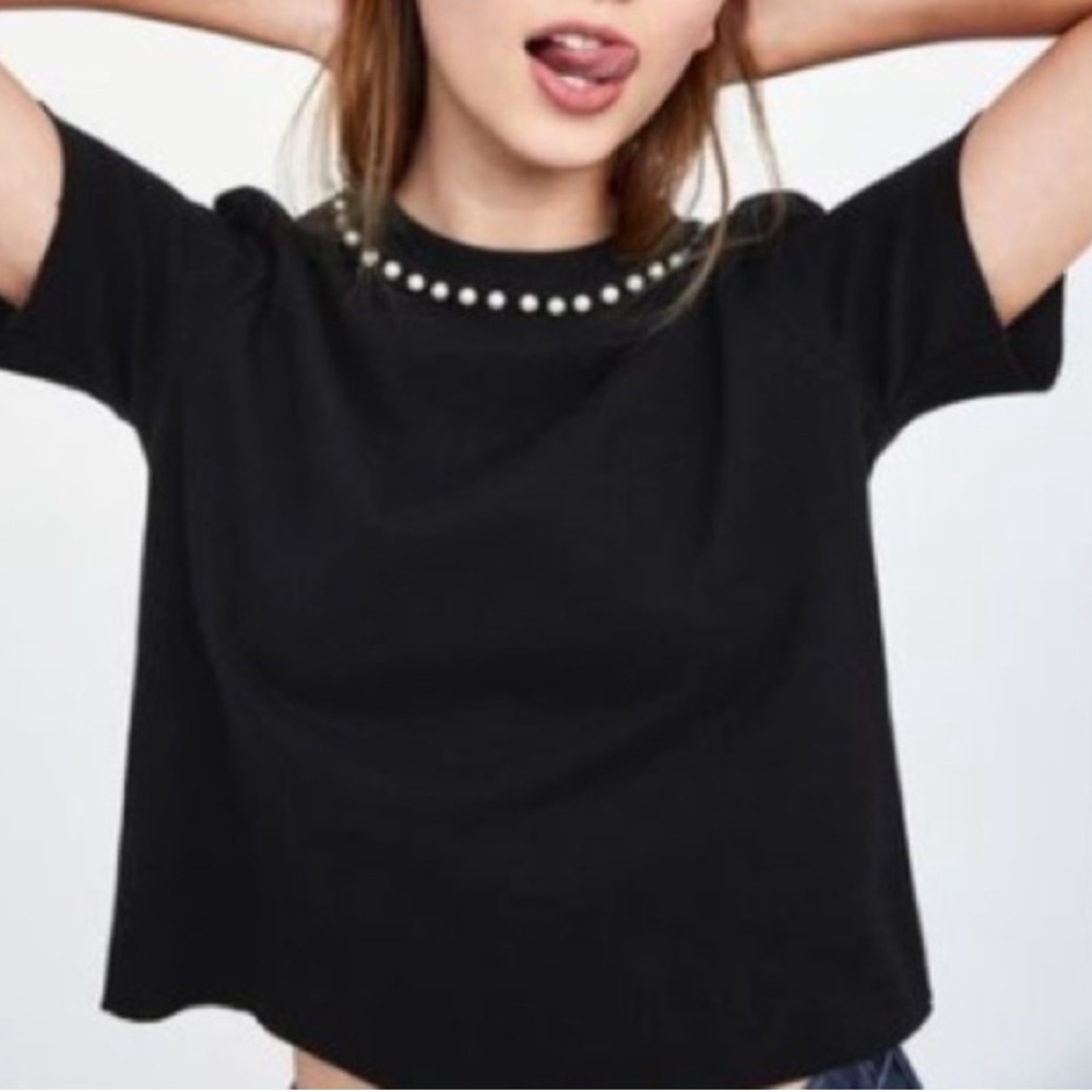 NWT Zara Black Crop Top with Pearl Detail Black Small‎ Minimal Short Sleeve Crew